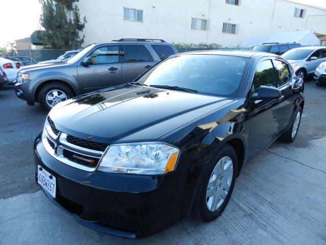 Dodge Avenger SE Sedan