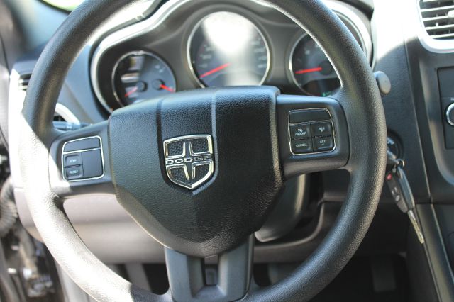 Dodge Avenger 2013 photo 2