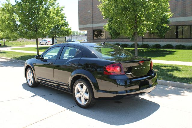 Dodge Avenger 2013 photo 9