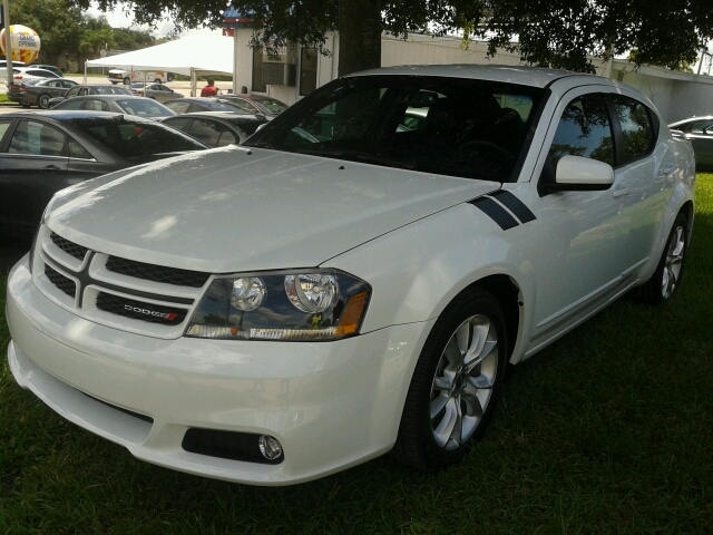 Dodge Avenger 2013 photo 1