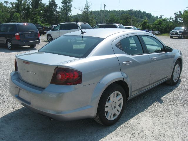 Dodge Avenger Base Sedan