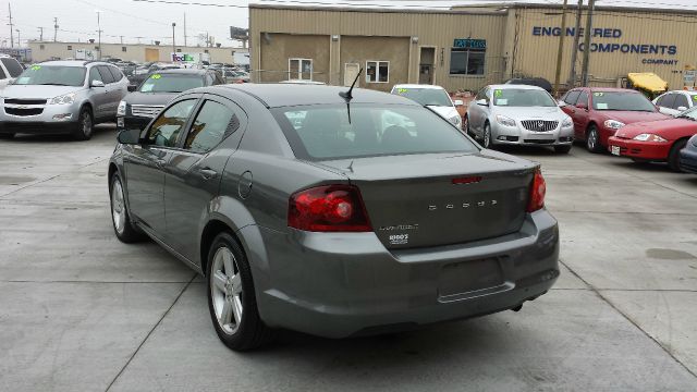 Dodge Avenger 2013 photo 2