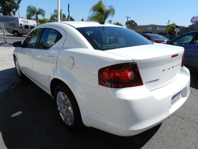 Dodge Avenger 2013 photo 2