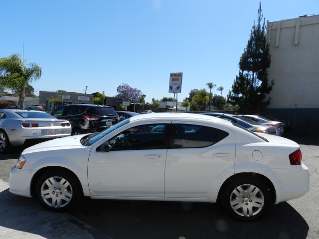 Dodge Avenger 2013 photo 3