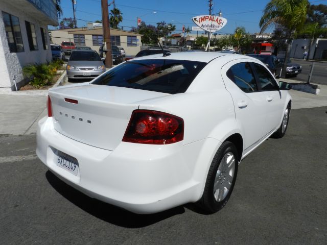 Dodge Avenger 2013 photo 4