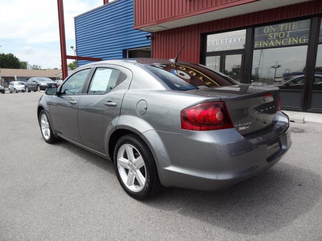 Dodge Avenger 2013 photo 2