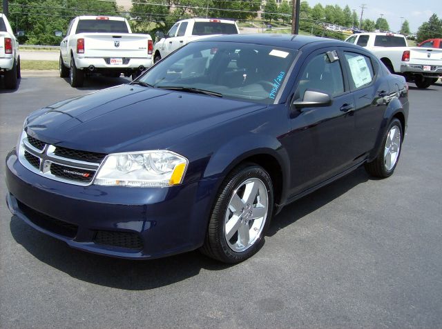 Dodge Avenger SE Sedan