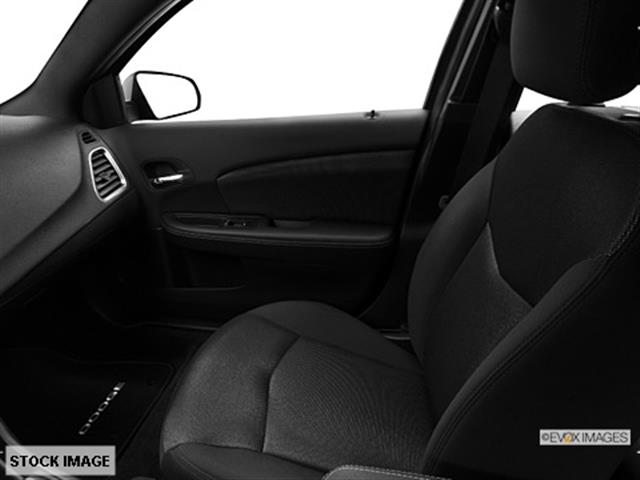 Dodge Avenger 2013 photo 6