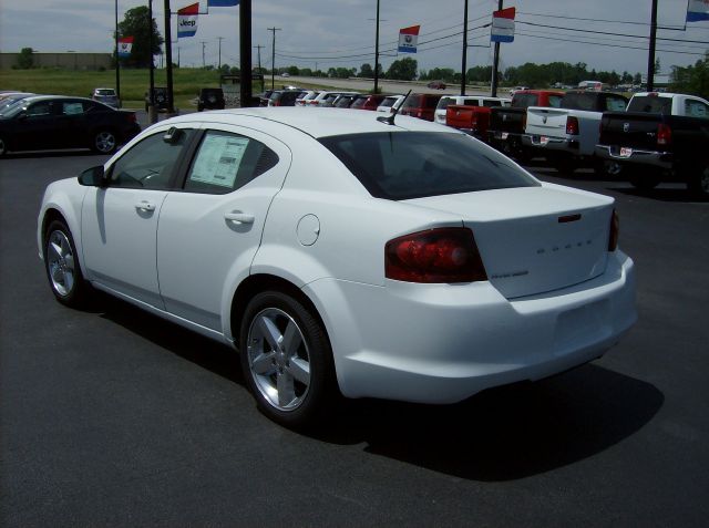 Dodge Avenger SE Sedan