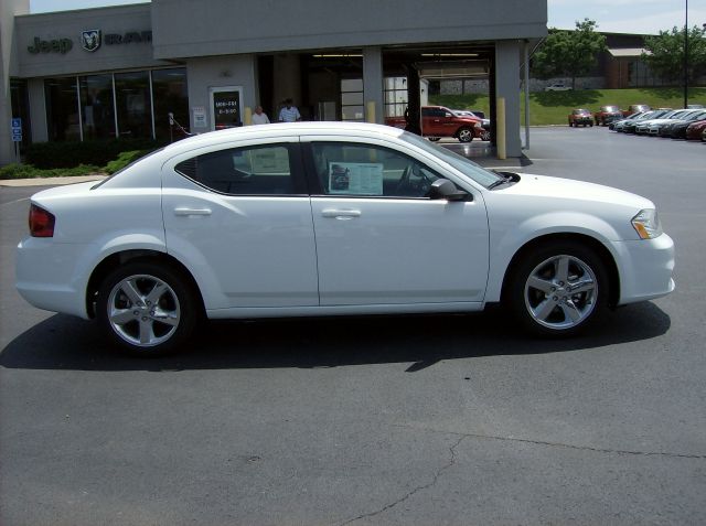 Dodge Avenger 2013 photo 1