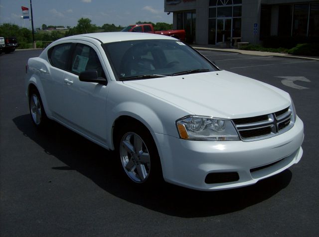 Dodge Avenger 2013 photo 2