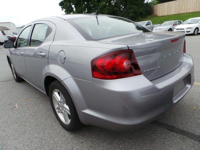 Dodge Avenger 2013 photo 2