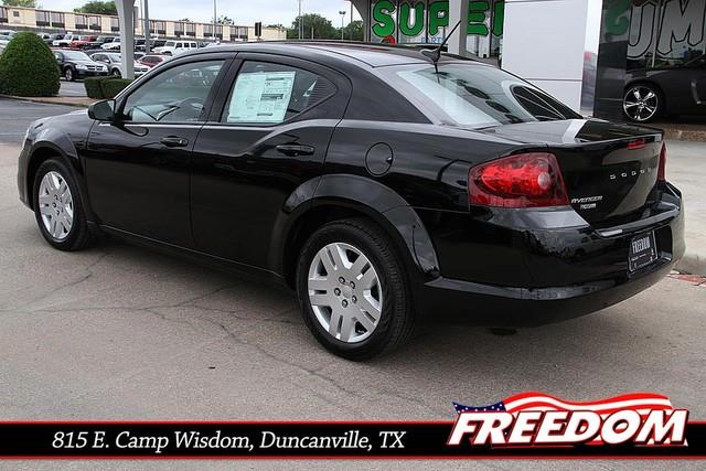 Dodge Avenger 2013 photo 1