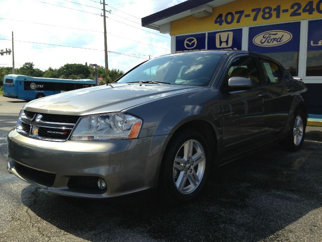 Dodge Avenger 2013 photo 1