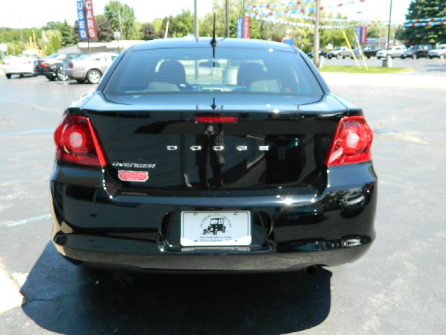 Dodge Avenger 2013 photo 1