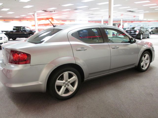 Dodge Avenger 2013 photo 2