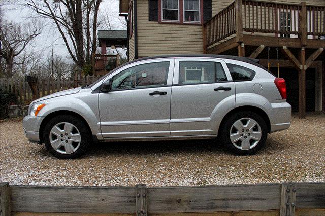 Dodge Caliber 2007 photo 2