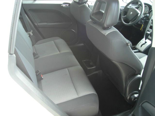 Dodge Caliber 2008 photo 2