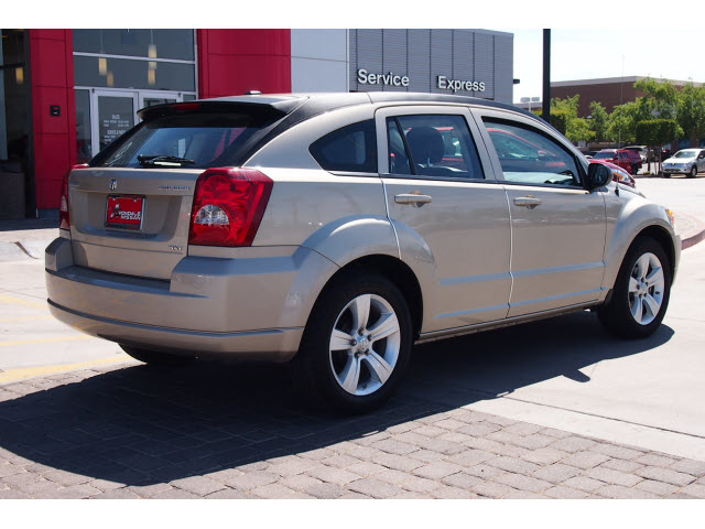 Dodge Caliber 2010 photo 3