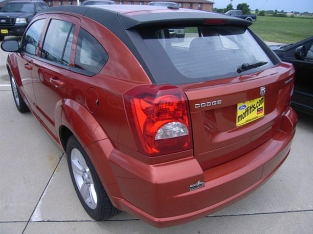 Dodge Caliber 2010 photo 3