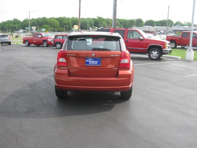 Dodge Caliber 2010 photo 2