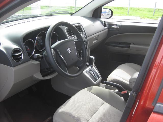 Dodge Caliber 2010 photo 21