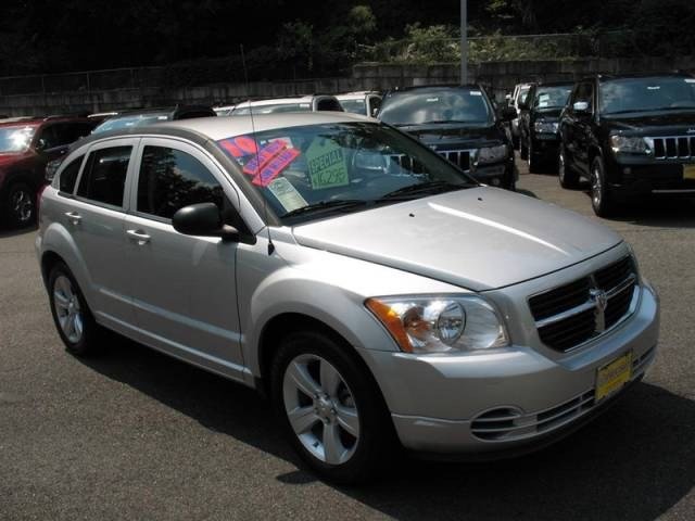 Dodge Caliber 2010 photo 2