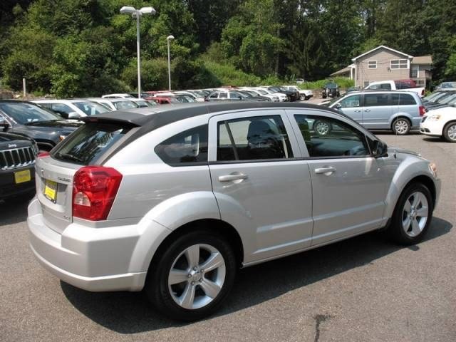 Dodge Caliber 2010 photo 3