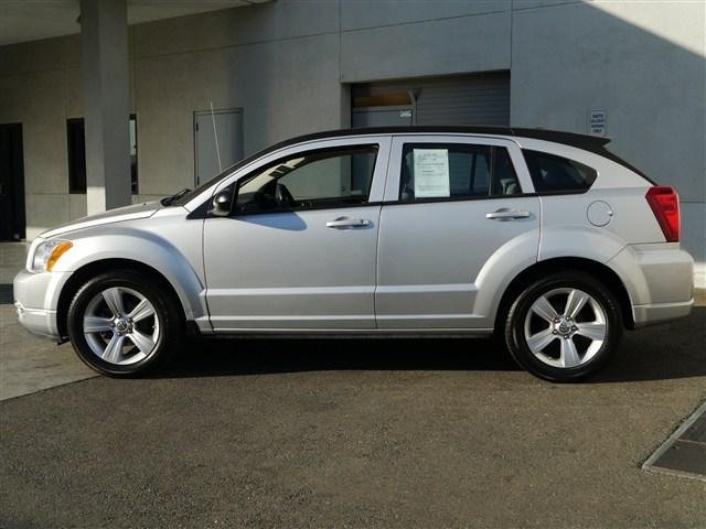 Dodge Caliber 2010 photo 3