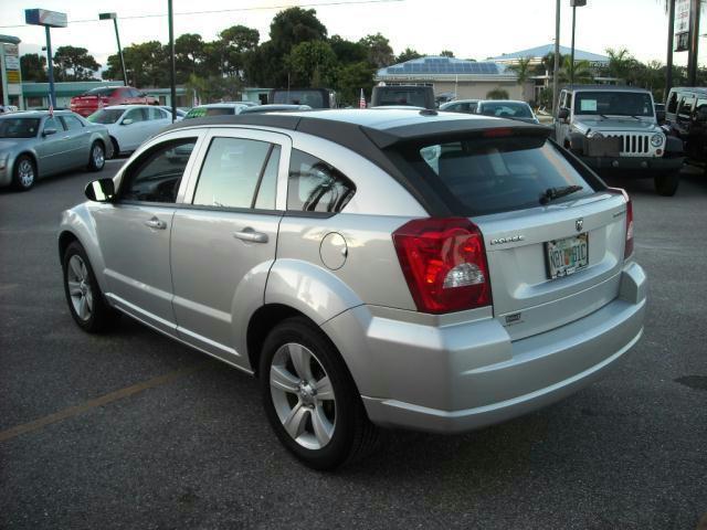 Dodge Caliber 2010 photo 2