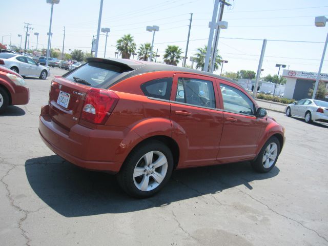 Dodge Caliber 2010 photo 2