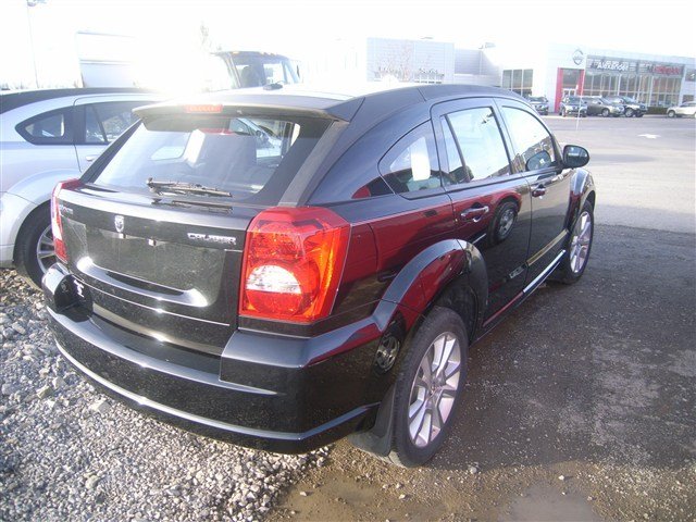 Dodge Caliber 2010 photo 4