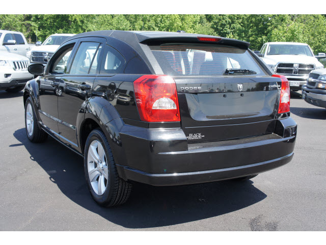 Dodge Caliber 2010 photo 2