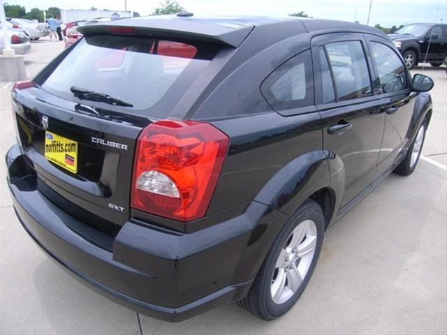 Dodge Caliber 2010 photo 4