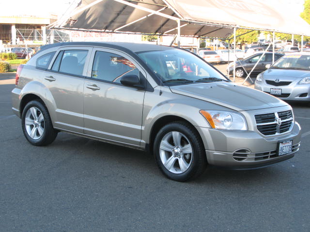 Dodge Caliber 2010 photo 1