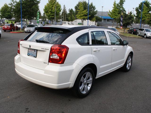 Dodge Caliber 2010 photo 3