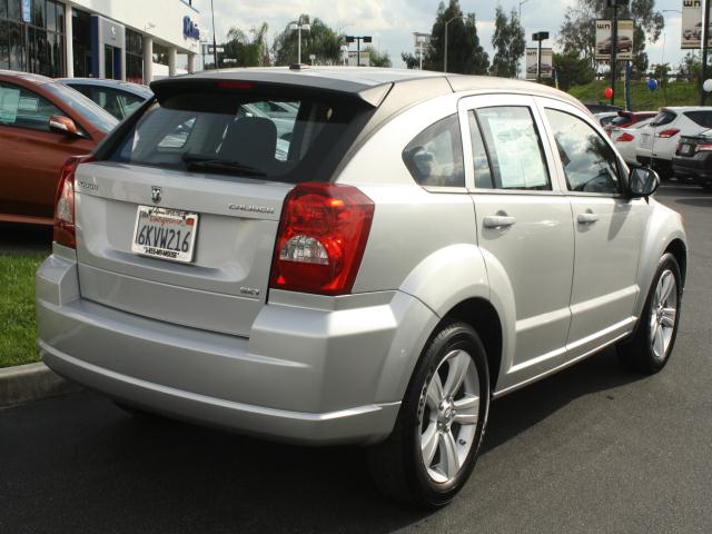 Dodge Caliber 2010 photo 2