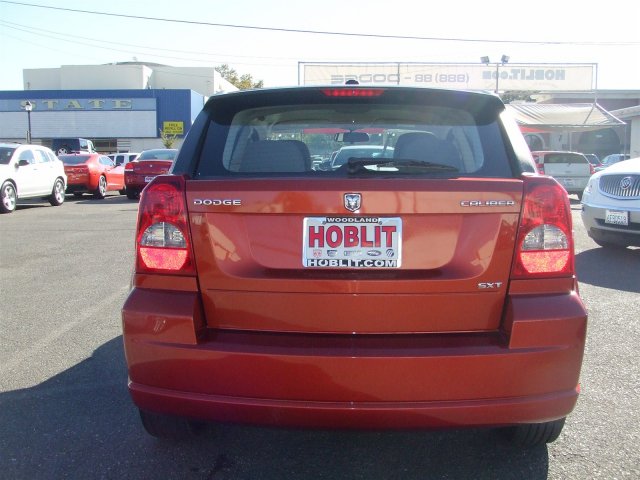 Dodge Caliber 2010 photo 4