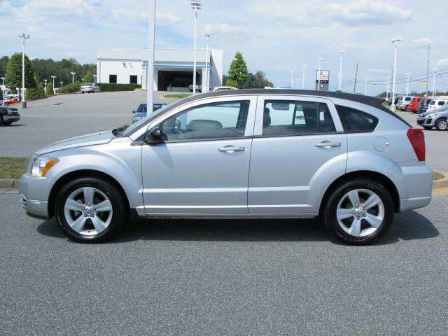 Dodge Caliber 2010 photo 1