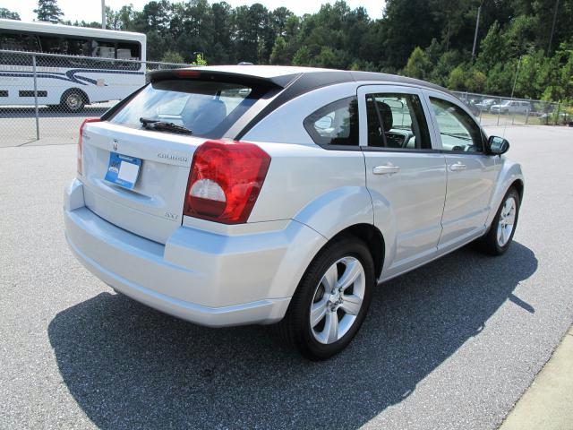 Dodge Caliber 2010 photo 3