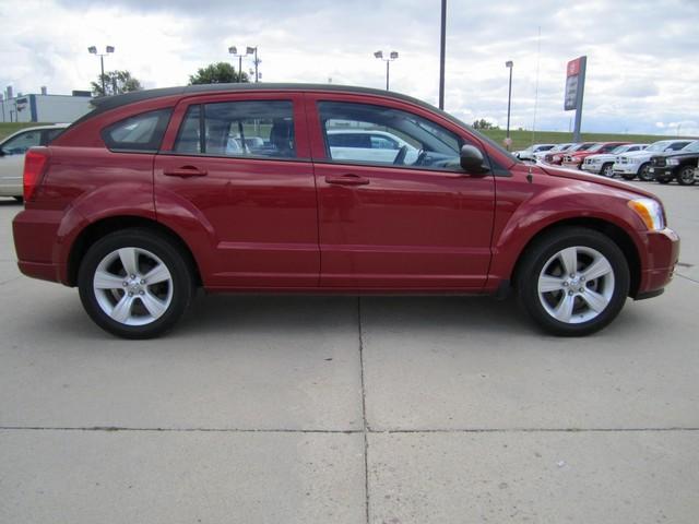 Dodge Caliber 2010 photo 2