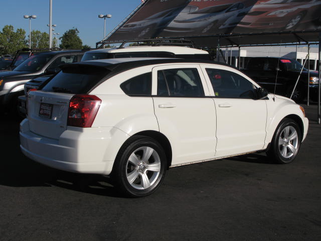 Dodge Caliber 2010 photo 4