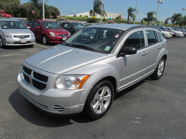 Dodge Caliber 2010 photo 2