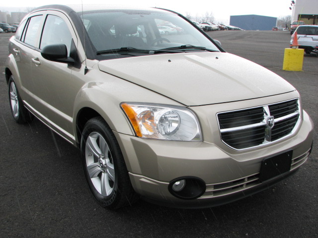 Dodge Caliber 2010 photo 2