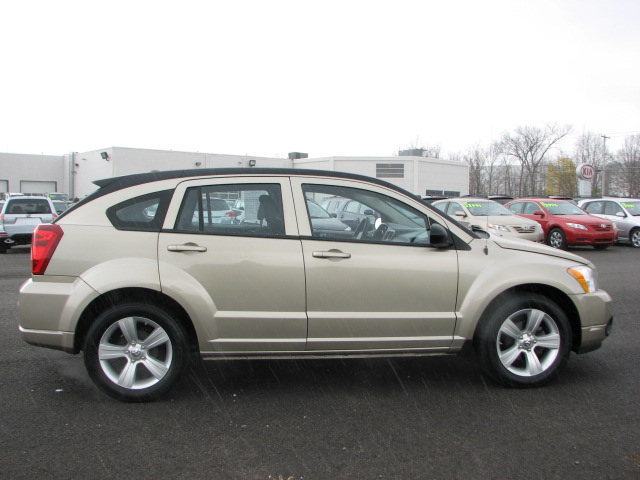 Dodge Caliber 2010 photo 3