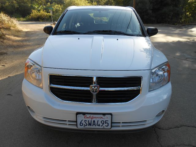 Dodge Caliber 2011 photo 2