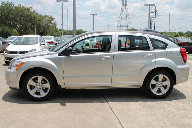 Dodge Caliber 2011 photo 3