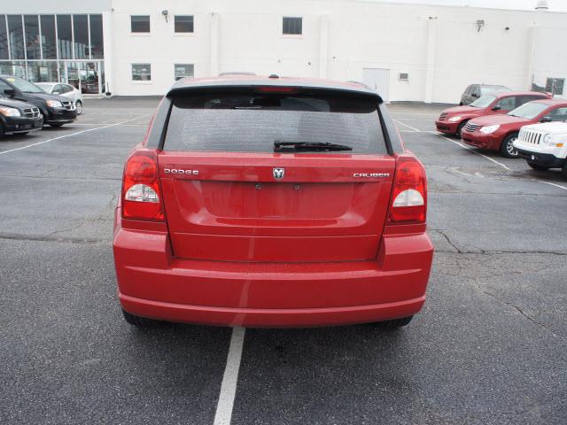 Dodge Caliber 2011 photo 4