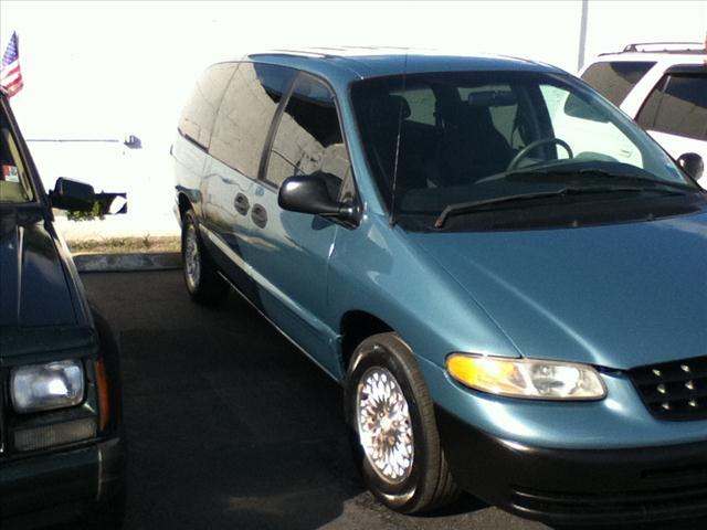 Dodge Caravan 1996 photo 1