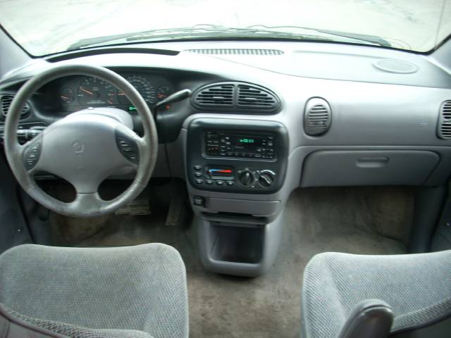 Dodge Caravan 1996 photo 1